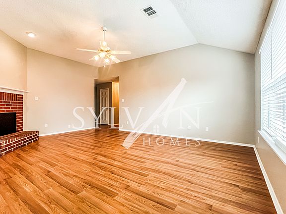 2nd image of 716 Grandview Ave