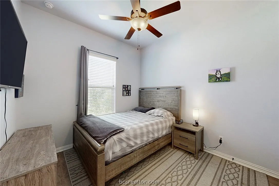 4 bed, 1780 sqft, $2,300 — Photo 3