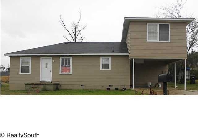 1st image of 4005 5th St E
