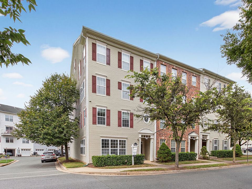 1st image of 23 Swanton Ln #100-1
