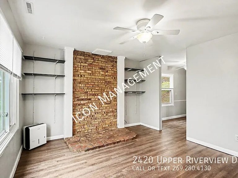 2420 Upper Riverview Dr — Photo 9