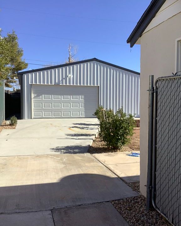 1st image of 513 Avenue K