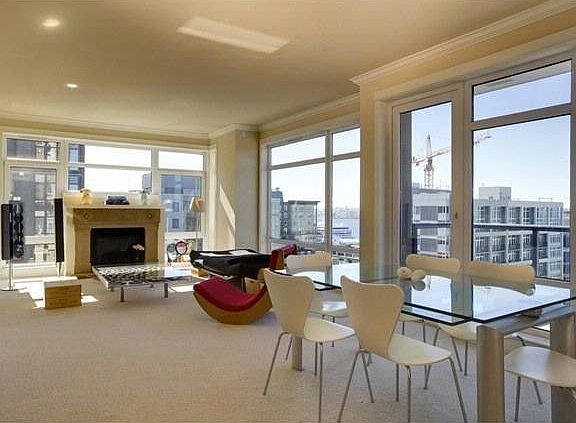 3rd image of 2801 1st Ave APT 909