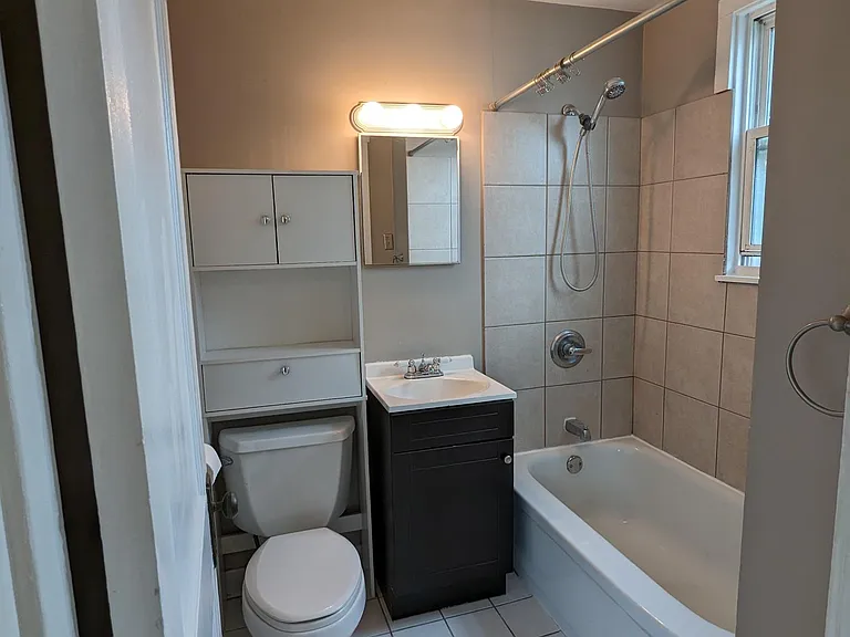 3146 Grayson St — Photo 9