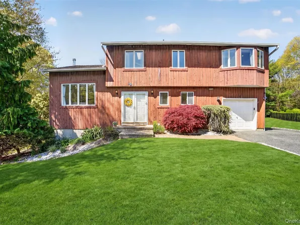 300 Chestnut Court, Yorktown Heights, NY 10598