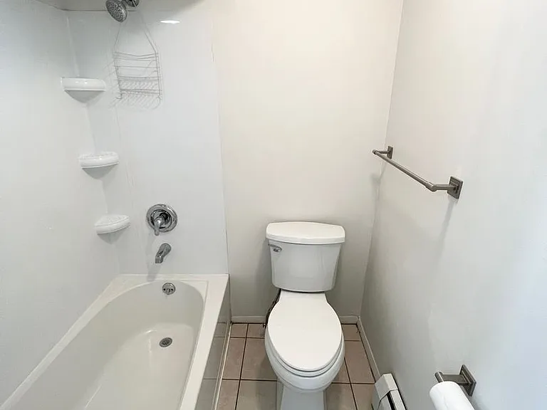 135 Koehler Street — Photo 2