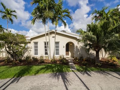 14700 Sailfish Dr, Miami, FL, 33158