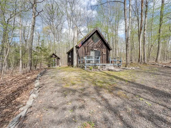 398 Rose Marie Ln, East Stroudsburg, PA 18302