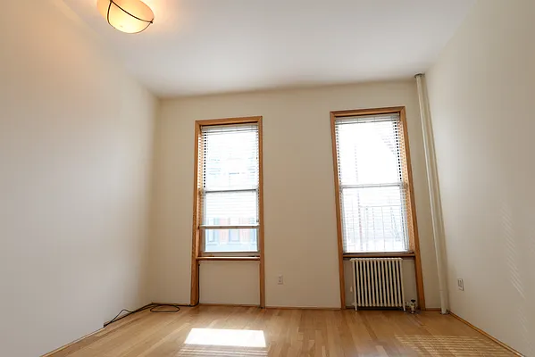 Rented by Residents Team | media 28