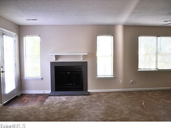 5th image of 4219 Edith Ln
