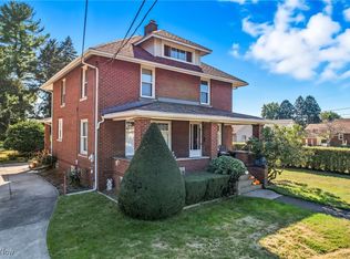 728 E Broad St, Louisville, OH 44641