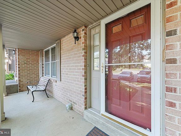 3rd image of 209 Victoria Ct #101