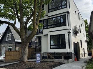 61 Pinehurst Ave #B, Ottawa, ON K1Y 1K5