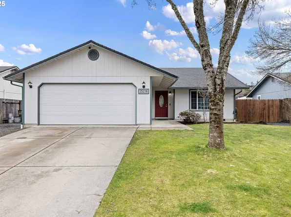 25216 Tyro Ave, Veneta, OR 97487