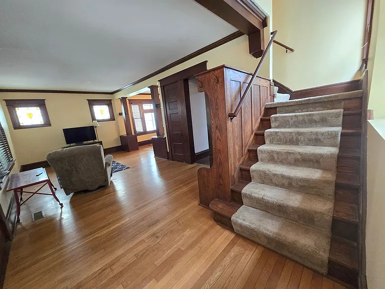 670 Ottawa Ave — Photo 15