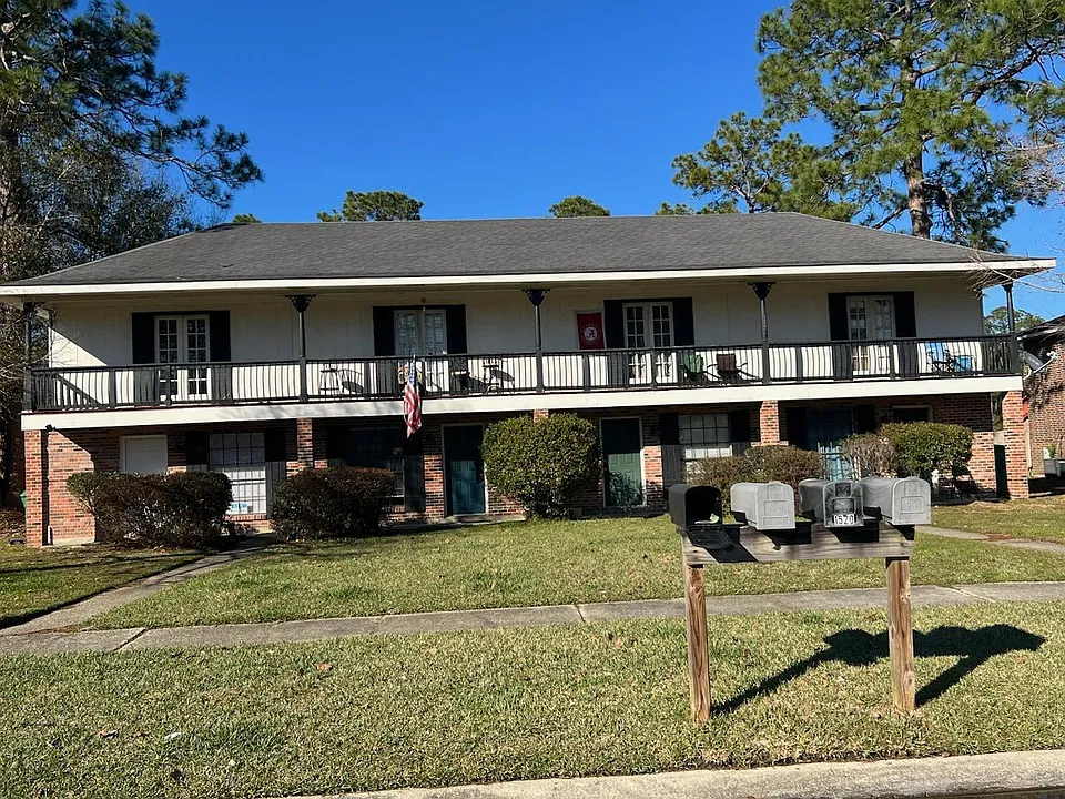 1516 Richmond Dr