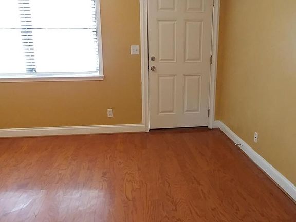 4th image of 7447 Elvia Dr