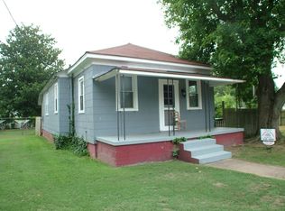 137 Stonewall Ave, Hopewell, VA 23860