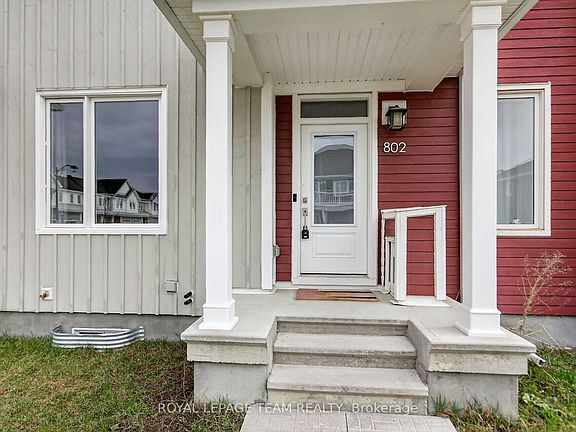 3rd image of 802 Bascule Pl