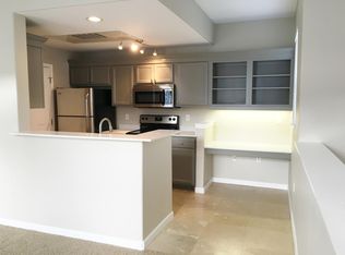 325 Springtree Ln, West Linn, OR 97068