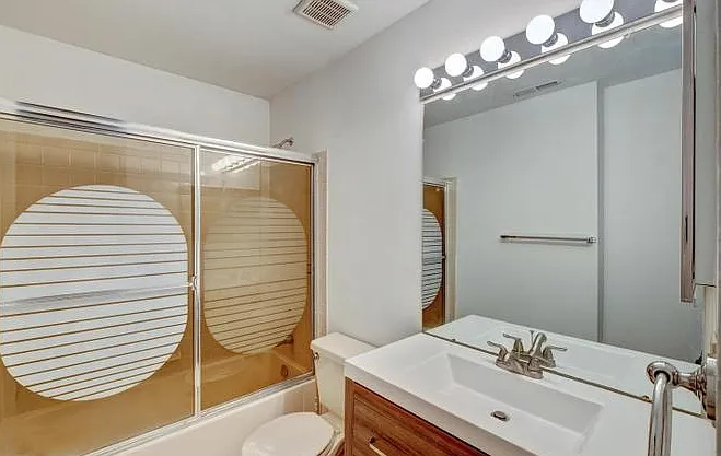 1902 Ravens Crest Dr — Photo 5