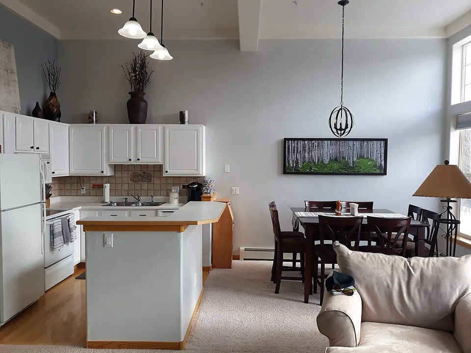 Open bright floor plan