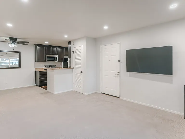 2766 Somerset Park Cir — Photo 5