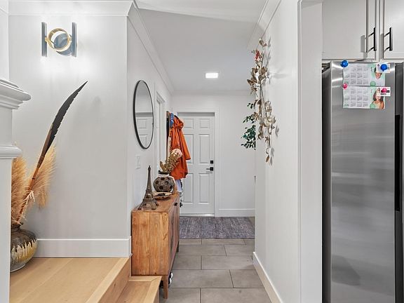 4th image of 1755 Stuart Court