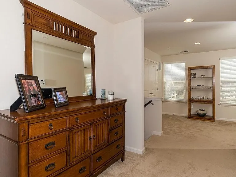 7870 Tilghman St — Photo 10