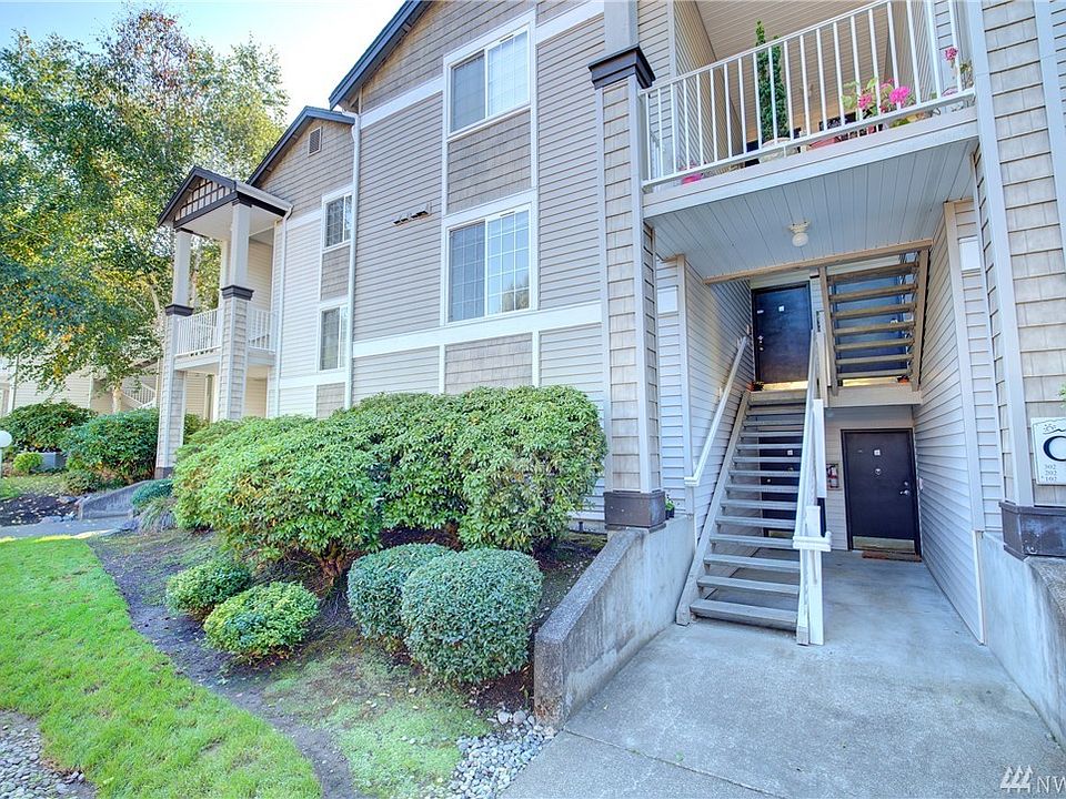 1st image of 25235 SE Klahanie Blvd APT C202