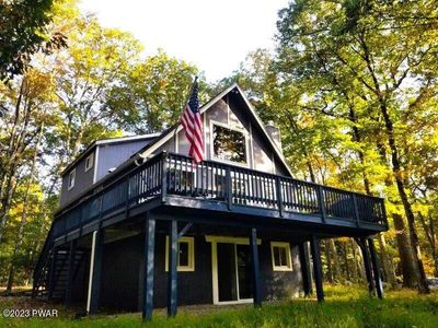 208 Broadmoor Dr, Lords Valley, PA, 18428