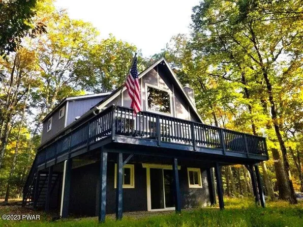 208 Broadmoor Dr, Blooming Grove, PA 18428