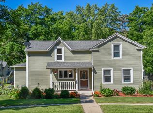 614 Whitewater Ave, Fort Atkinson, WI 53538