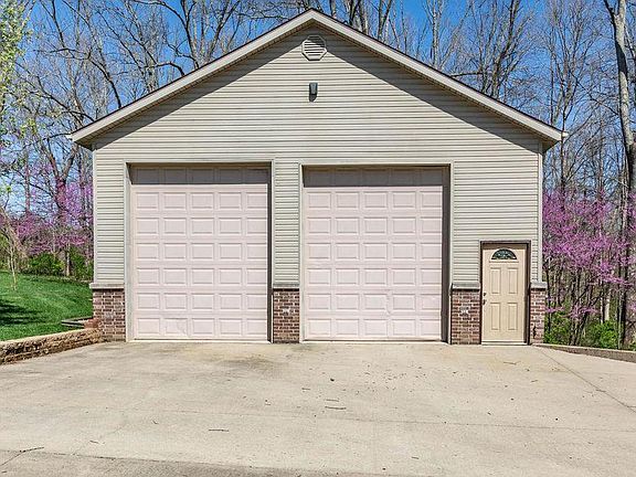 4th image of 5437 S Farmers Dr