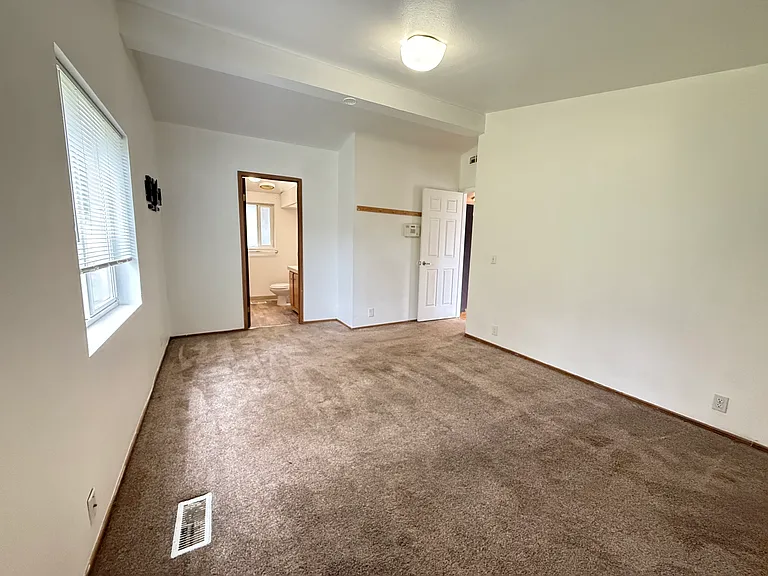 10110 217th Avenue Ct E — Photo 12