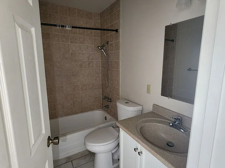 1741 Washington St — Photo 14