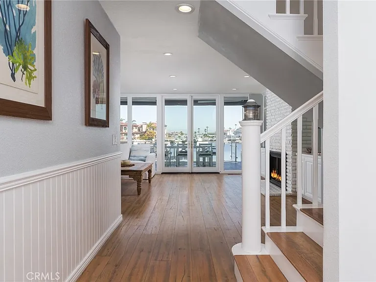 4021 Aladdin Dr — Photo 2