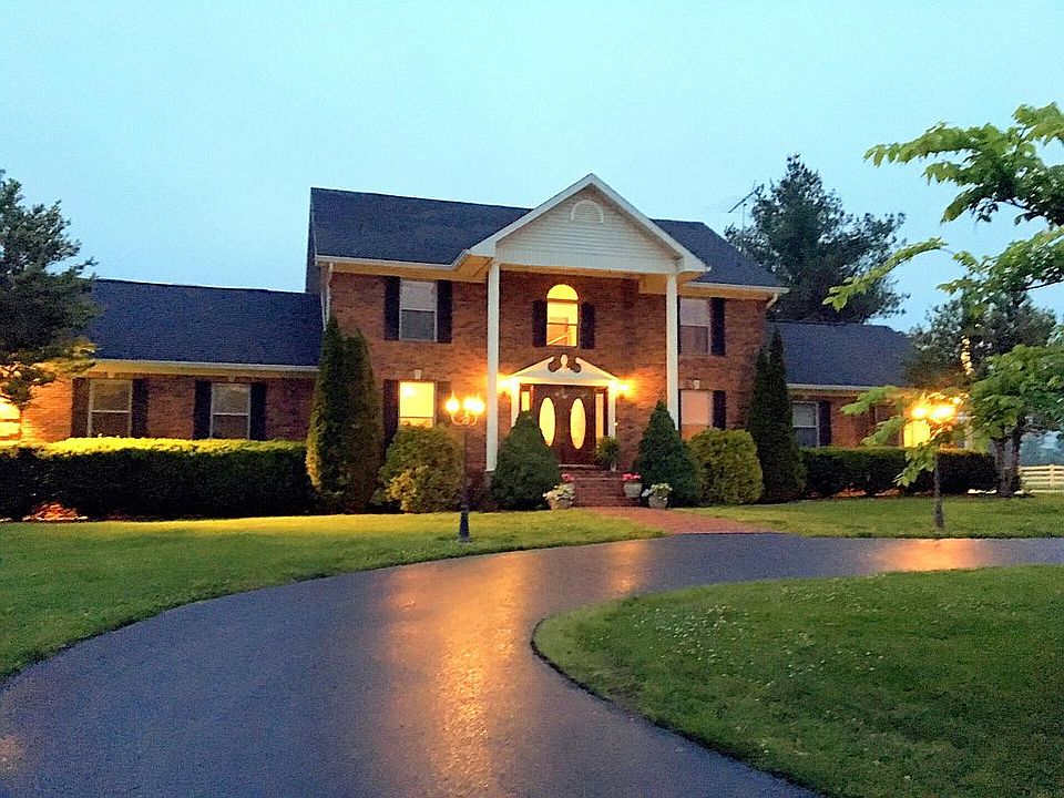 All brick American colonial 