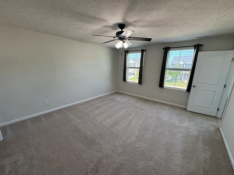 204 Dietz Dr — Photo 18