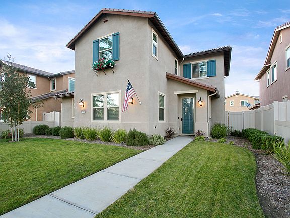 4th image of 17055 Sherman Way