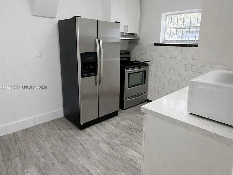 1538 NW 66th St — Photo 3