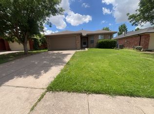 1031 Halifax Ln, Forney, TX 75126