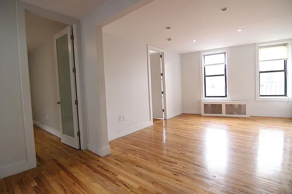 Rented by Nooklyn NYC LLC | media 26