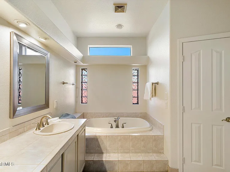 10060 E Emerald Dr — Photo 15