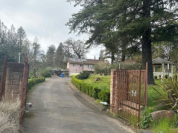 2nd image of 656 Deer Park Rd