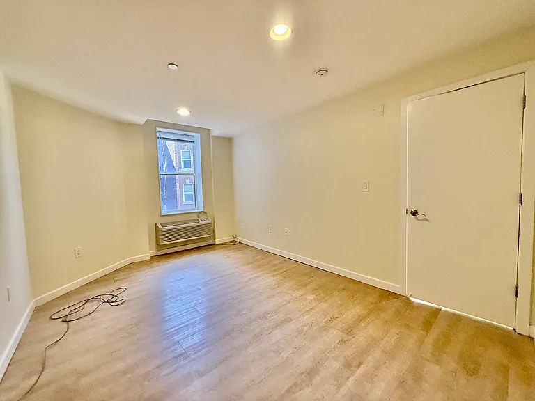 249 S 49th St #8O6 — Photo 74