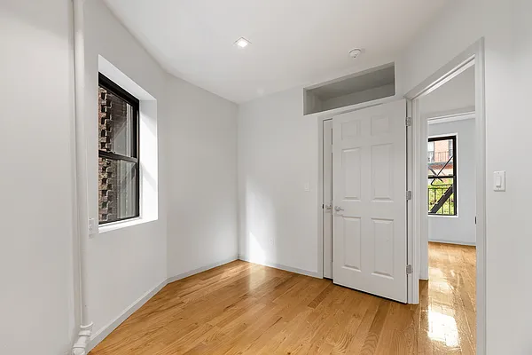 Rented by REAL New York | media 29