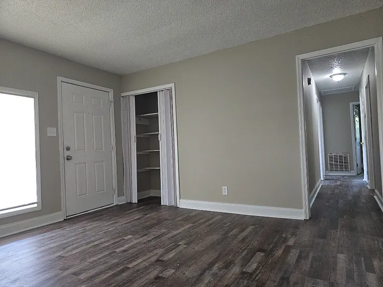 2407 Medaris Rd NW — Photo 16