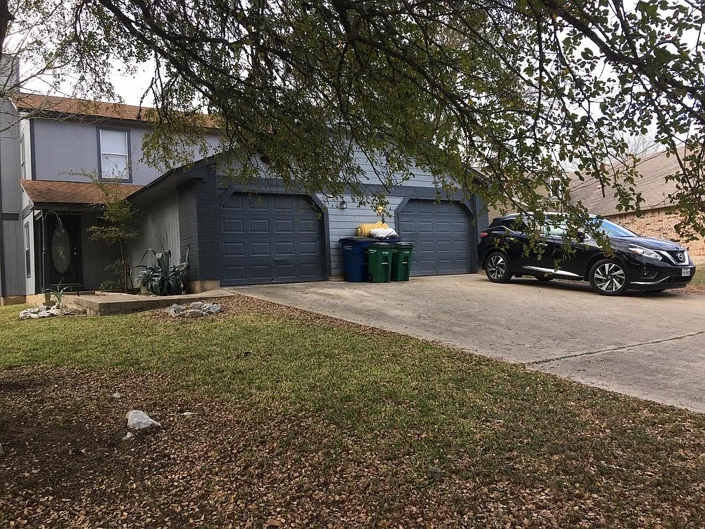 6012 Parkwood Dr — Photo 3