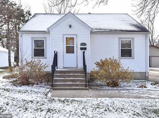 1119 6th St NW, Faribault, MN 55021